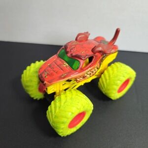 Spin Master Monster Jam - Zombie vs Hunter Monster Mutt 1/64 Red Loose No Box